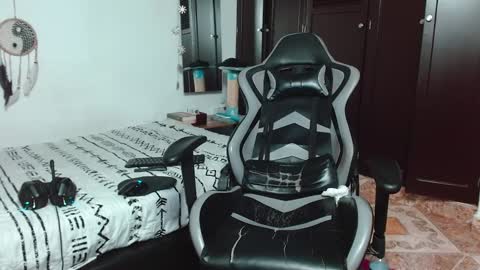 Snapshot of aarman_bannana chatting on 12-14-24, 02:12 aarman online show from 12-14-24, 02:12