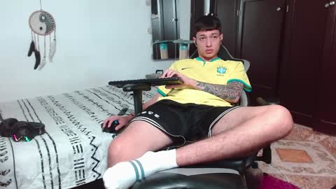 Snapshot of aarman_bannana chatting on 12-21-24, 01:58 aarman online show from 12-21-24, 01:58