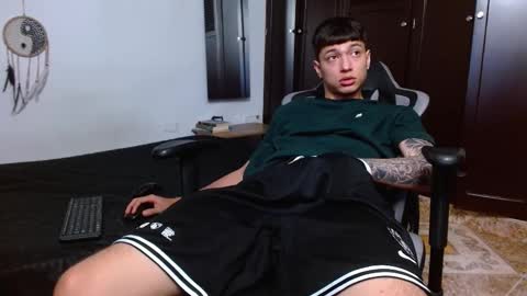 Snapshot of aarman_bannana chatting on 02-11-25, 12:59 aarman online show from 02-11-25, 12:59