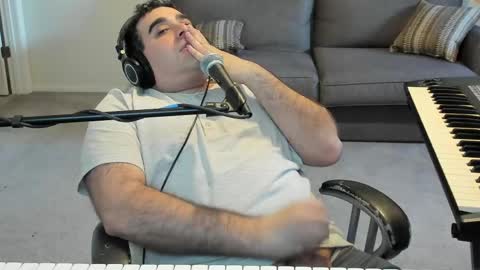 Aaron online show from 05-25-26, 10:38