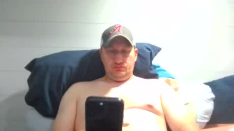 Snapshot of aaron021480 chatting on 07-06-26, 05:04 aaron021480 online show from 07-06-26, 05:04