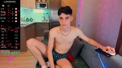 Snapshot of aaron_bang chatting on 12-14-25, 08:24 Aaron Bang online show from 12-14-25, 08:24