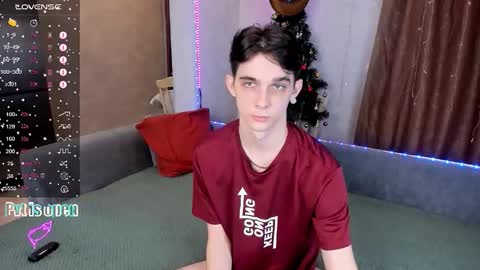 Snapshot of aaron_bang chatting on 01-10-26, 10:03 Aaron Bang online show from 01-10-26, 10:03