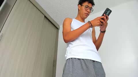 Aaron Blake08 online show from 01-06-26, 01:37