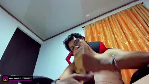 Snapshot of aaron_blake08 chatting on 03-04-26, 06:03 Aaron Blake08 online show from 03-04-26, 06:03