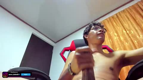 Snapshot of aaron_blake08 chatting on 03-05-26, 10:28 Aaron Blake08 online show from 03-05-26, 10:28