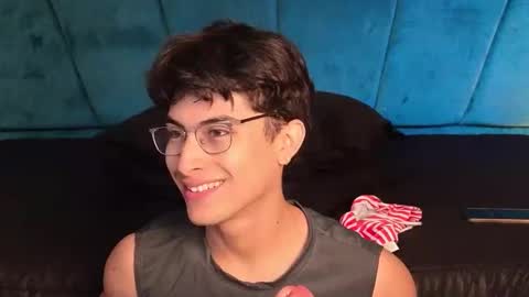 Aaron Ezequiel online show from 01-18-26, 09:07