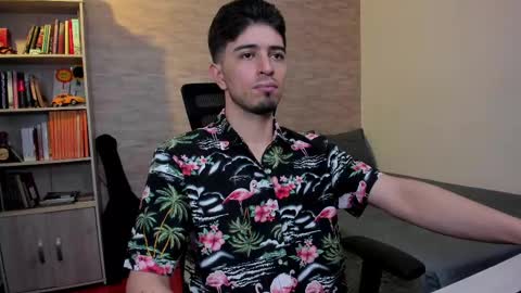 Snapshot of aaron_paul_ chatting on 03-02-25, 07:56 Aaron online show from 03-02-25, 07:56