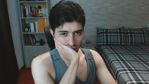 Snapshot of aaron_paul_ chatting on 09-28-25, 06:57 Aaron online show from 09-28-25, 06:57