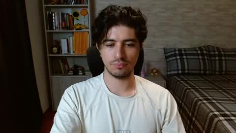 Aaron online show from 04-16-26, 09:39