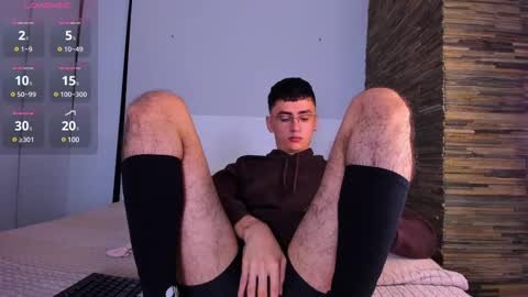 Snapshot of aaron_tate chatting on 02-24-25, 07:22 Aaron Tate online show from 02-24-25, 07:22