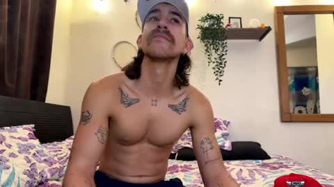 Snapshot of aaron_wheel chatting on 05-03-26, 03:01 aaron_wheel online show from 05-03-26, 03:01