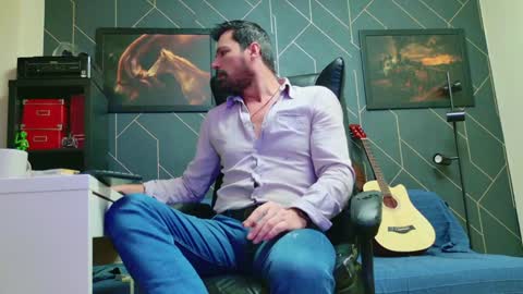 Snapshot of aaronbomer chatting on 01-22-25, 05:48 Aaron online show from 01-22-25, 05:48