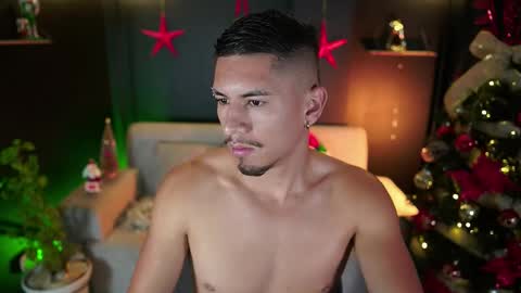 AARON  online show from 12-05-25, 08:45