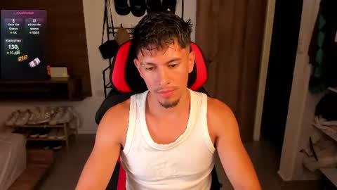 Snapshot of aaronfox_ chatting on 07-26-26, 12:30 AARON online show from 07-26-26, 12:30