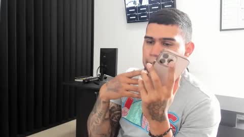 ig aaron hunter123 online show from 02-21-26, 05:25