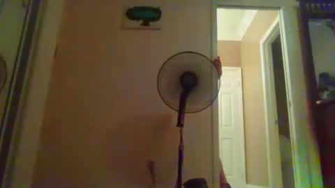 Snapshot of aaronprezent chatting on 10-13-25, 08:58 aaronprezent online show from 10-13-25, 08:58