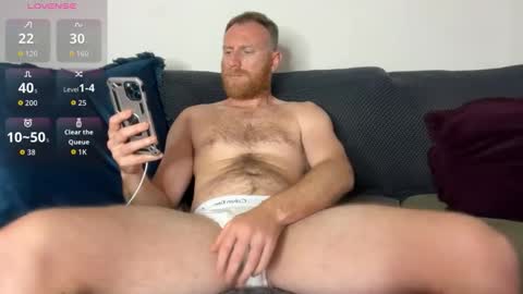 Snapshot of aaronstone_ chatting on 09-11-25, 01:00 Scrufffypup online show from 09-11-25, 01:00