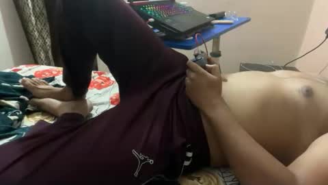Snapshot of aaryan_sexoo chatting on 09-15-25, 06:19 aaryan_sexoo online show from 09-15-25, 06:19