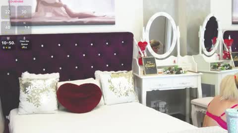 Snapshot of abbeymarley chatting on 05-25-26, 06:03 Abbey online show from 05-25-26, 06:03