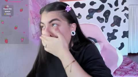 Snapshot of abbie_senjen chatting on 09-20-25, 08:32 April online show from 09-20-25, 08:32