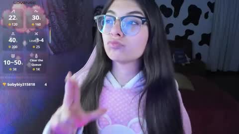 Snapshot of abbie_senjen chatting on 11-04-25, 05:17 April online show from 11-04-25, 05:17