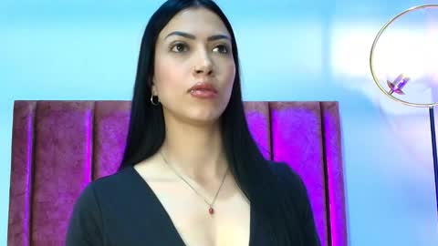 Snapshot of abbiejoness_ chatting on 09-11-25, 11:32 Abbie Joness online show from 09-11-25, 11:32