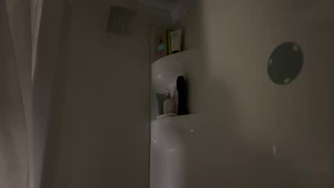 Abbie online show from 04-21-26, 01:42