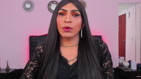 Abbigail Fuster  online show from 01-23-25, 11:15