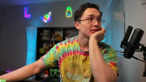 Snapshot of abbuddy920236 chatting on 12-19-24, 05:07 buddy online show from 12-19-24, 05:07