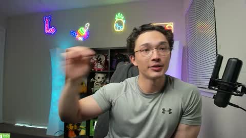 Snapshot of abbuddy920236 chatting on 10-28-25, 02:15 buddy online show from 10-28-25, 02:15