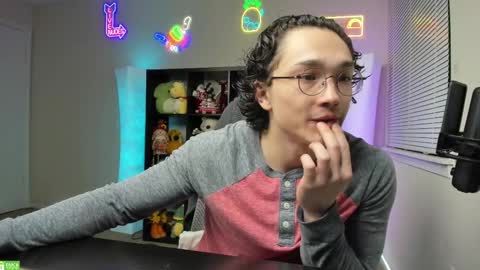 Snapshot of abbuddy920236 chatting on 03-17-26, 03:00 buddy online show from 03-17-26, 03:00