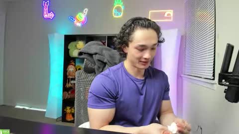 Snapshot of abbuddy920236 chatting on 03-18-26, 02:47 buddy online show from 03-18-26, 02:47