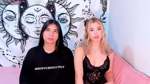 Snapshot of abby_and_lana chatting on 02-24-25, 04:16    ABBY  LANNA     online show from 02-24-25, 04:16