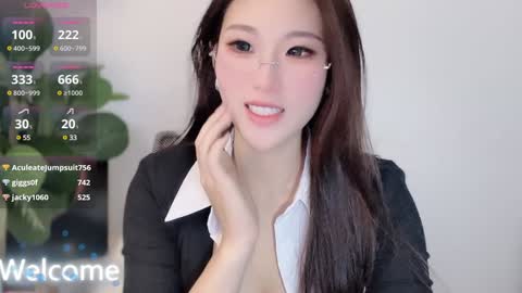 Snapshot of abby_chuchu chatting on 12-27-24, 10:01 CN-ChuChu online show from 12-27-24, 10:01