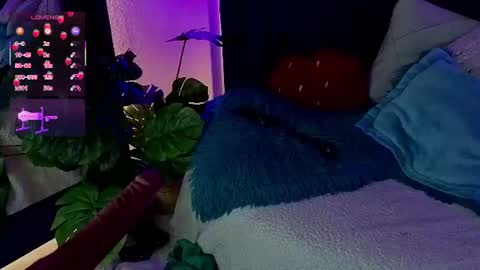 Snapshot of abby_dreamss chatting on 06-19-26, 11:47 Abby online show from 06-19-26, 11:47
