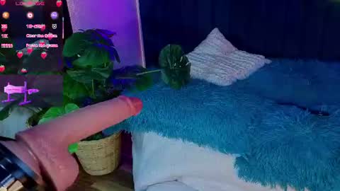 Snapshot of abby_dreamss chatting on 07-28-26, 12:48 Abby online show from 07-28-26, 12:48
