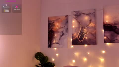 Snapshot of abby_excitease chatting on 01-26-25, 04:20 I want to make you addicted to me online show from 01-26-25, 04:20