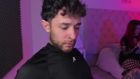 Snapshot of abbyandchris1 chatting on 12-20-25, 06:59 START TRANSMISSION ---- AM COLOMBIA TIME online show from 12-20-25, 06:59