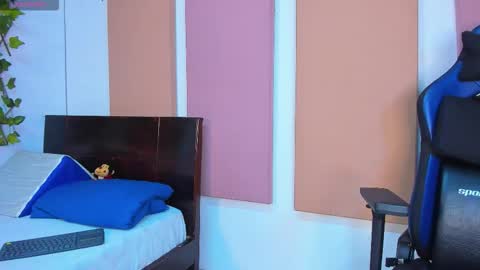 Snapshot of abbyblairs3 chatting on 12-14-25, 05:46 ---Abby--- online show from 12-14-25, 05:46