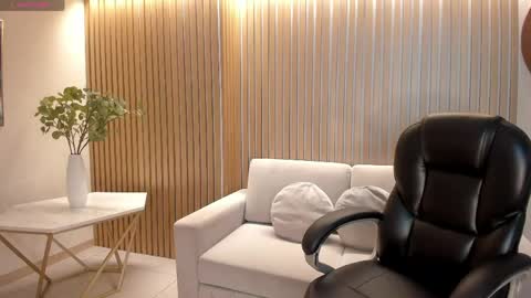 Abby Dalton  online show from 04-17-26, 06:44