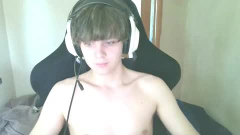 abbysal_blade online show from 06-18-26, 08:36