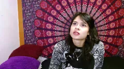 Snapshot of abbysccott chatting on 10-31-25, 01:06 Abby online show from 10-31-25, 01:06