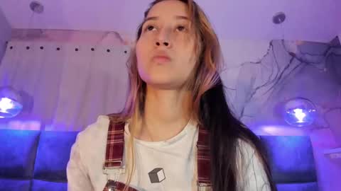 Abigail online show from 11-08-25, 11:43