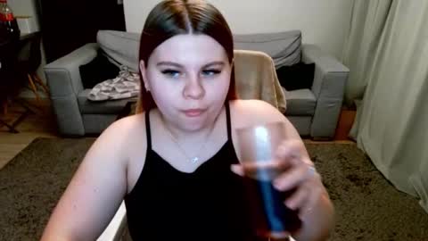 Snapshot of abbyvibe chatting on 10-25-25, 04:35 abbyvibe online show from 10-25-25, 04:35