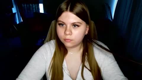 Snapshot of abbyvibe chatting on 11-04-25, 03:22 abbyvibe online show from 11-04-25, 03:22