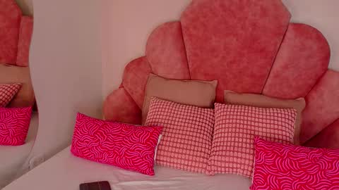 Snapshot of abbywathson chatting on 09-17-25, 07:37 A B B Y online show from 09-17-25, 07:37