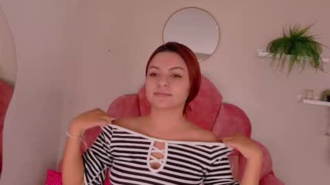 Snapshot of abbywathson chatting on 09-19-25, 07:58 A B B Y online show from 09-19-25, 07:58