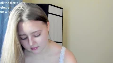 Snapshot of abbywyte chatting on 01-18-25, 01:18 Abby Stream at Sat Sun Mon Fri online show from 01-18-25, 01:18