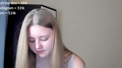 Snapshot of abbywyte chatting on 01-25-25, 01:19 Abby Stream at Sat Sun Mon Fri online show from 01-25-25, 01:19